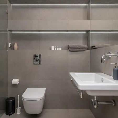 Pure Apartment *
