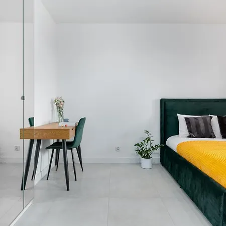 Apartment Pure