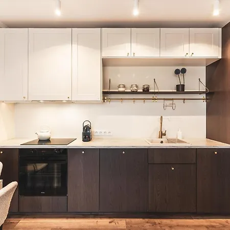 Pure Apartment *